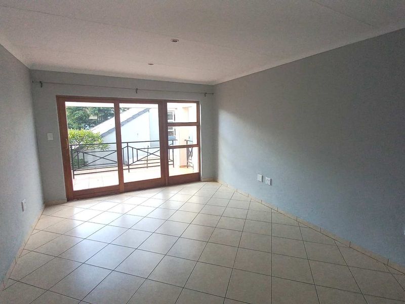 Two Bed - Two Bath in Great location - Photo 3