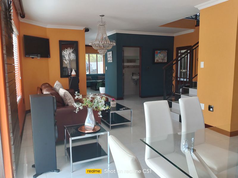 4 Bedroom House For Sale in Helderwyk Estate - Photo 3