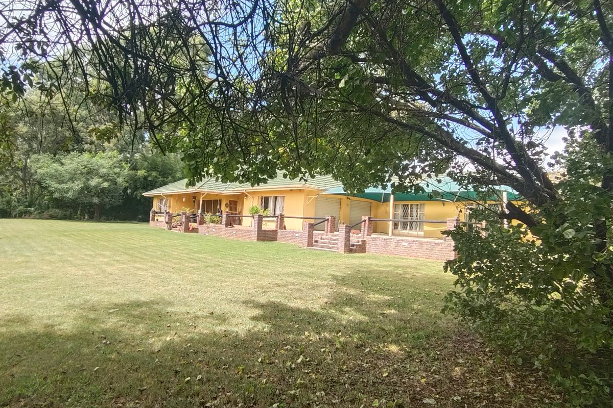 Lifestyle gem near town - Photo 4