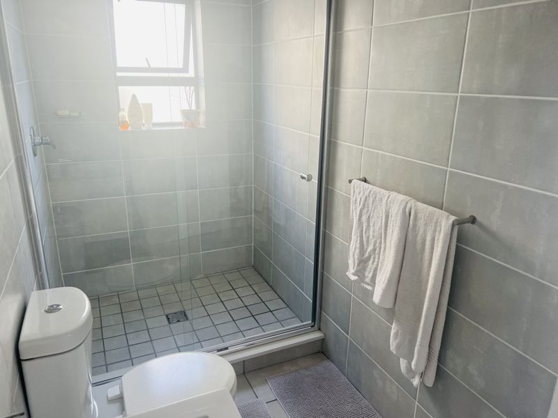 Sunny 1-Bedroom Apartment Close to the Lifestyle Centre at De Zicht - Photo 8