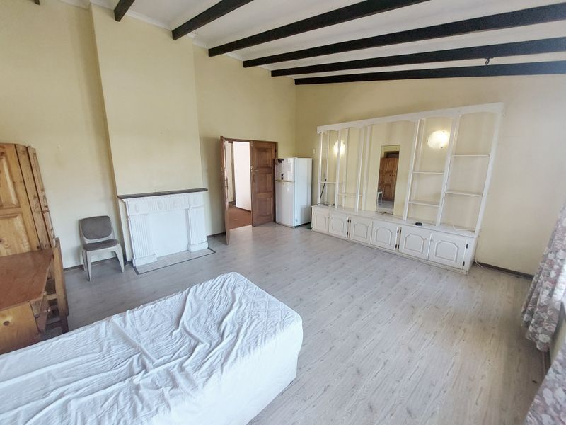 SUMMERSTRAND FURNISHED ROOM IN SHARED HOUSE FOR RENT - Photo 1