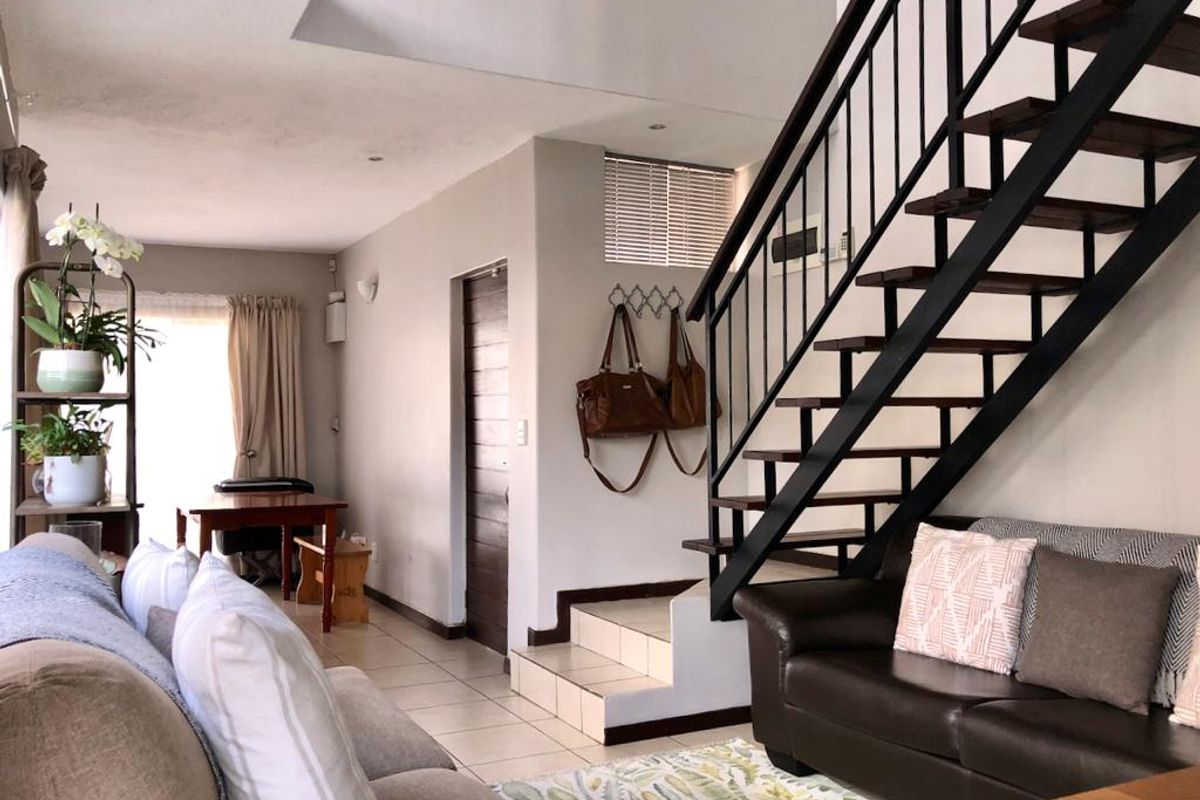 3 BEDROOM HOUSE IN COMPLEX TO LET - Photo 3