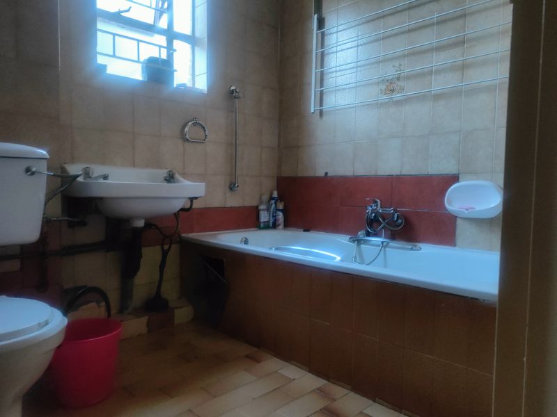 Flat For Sale In Pretoria - Photo 9