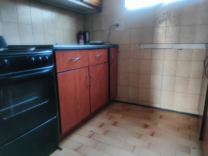 Flat For Sale In Pretoria - Photo 3