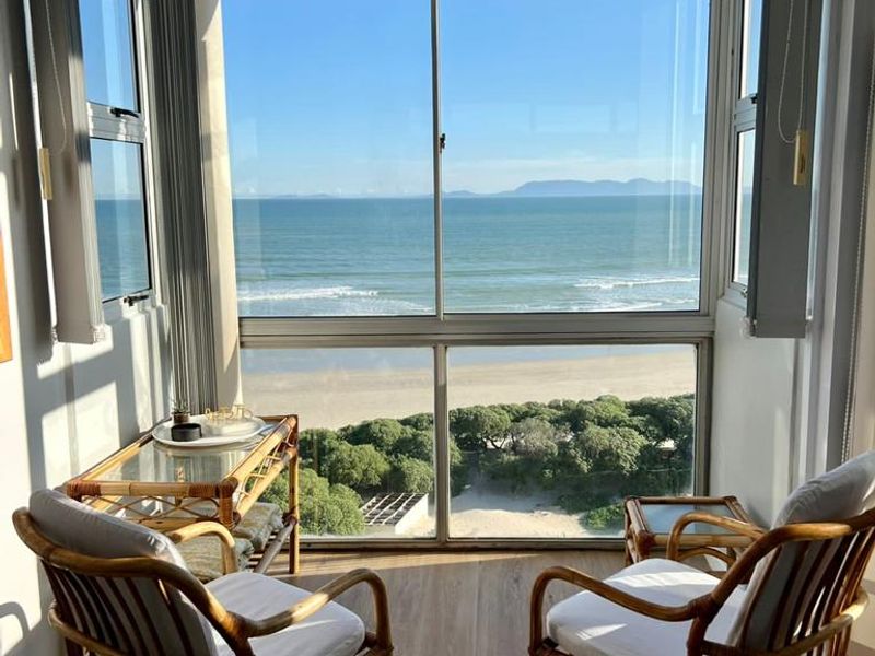 Newly Renovated Beachfront Apartment with Stunning Views - Photo 6