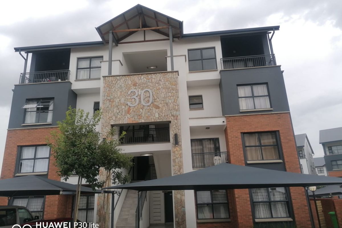 Apartment Rental Monthly In Pretoria - Photo 5