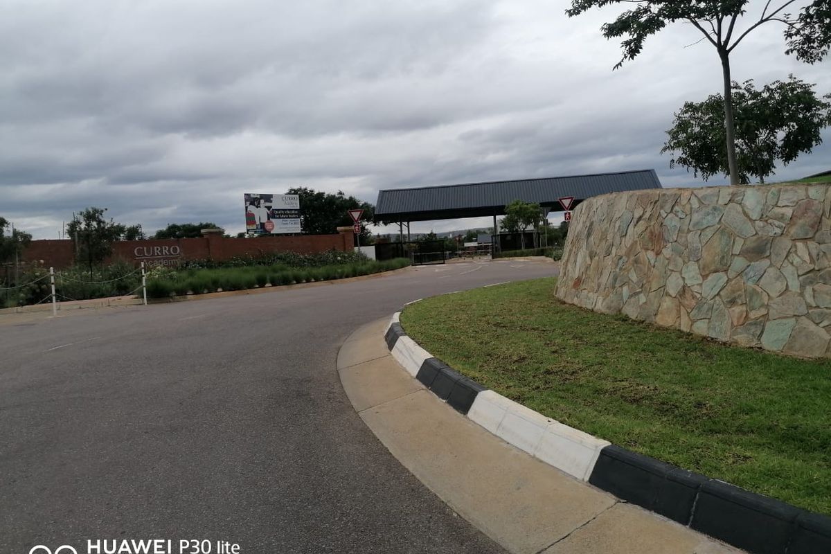 Apartment Rental Monthly In Pretoria - Photo 4