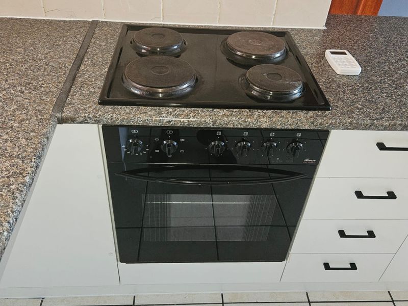 Spacious 2-Bedroom Apartment – Available Immediately in Kuilsrivier - Photo 10