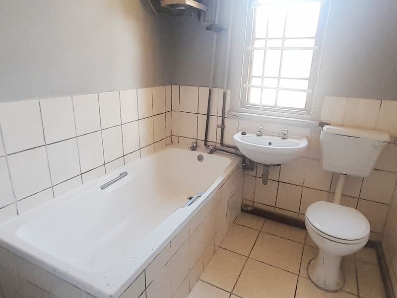 CENTRAL 1 BED 1 BATH APARTMENT FOR RENT - Photo 8