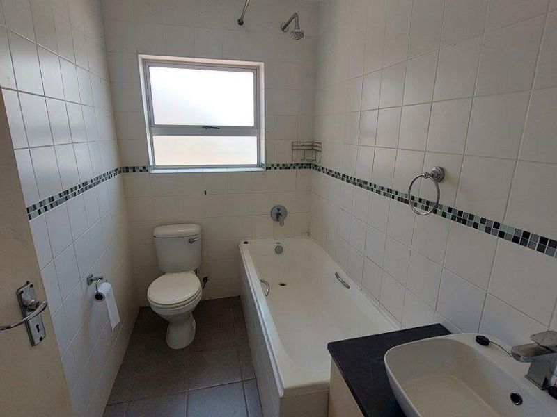 ADCOCKVALE 2 BED 1 BATH APARTMENT FOR RENT (CLOSE TO GREENACRES) - Photo 8