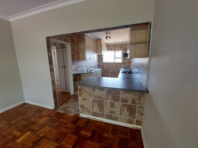 ADCOCKVALE 2 BED 1 BATH APARTMENT FOR RENT (CLOSE TO GREENACRES) - Photo 2