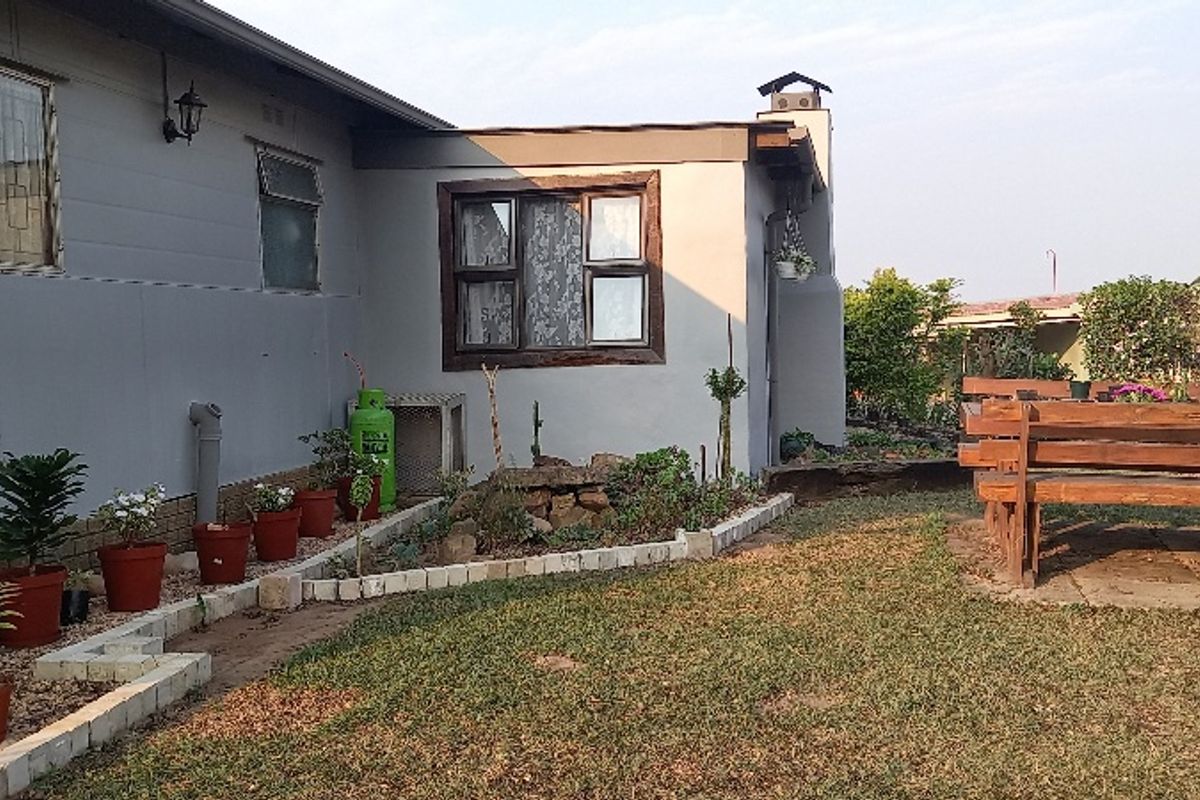 IMMACULATE UNIT FOR SALE - DONT MISS THIS BEAUTY - Photo 2