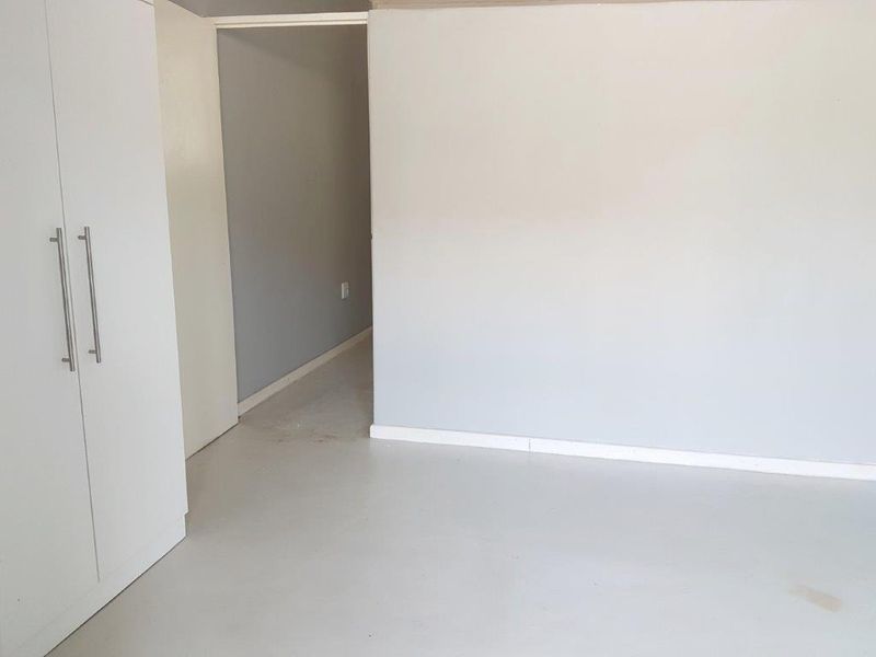 RICHMOND HILL 1 BED 1 BATH APARTMENT FOR RENT - Photo 4