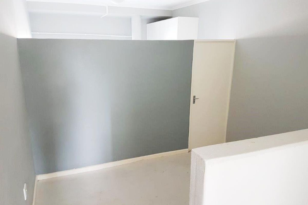 RICHMOND HILL 1 BED 1 BATH APARTMENT FOR RENT - Photo 3