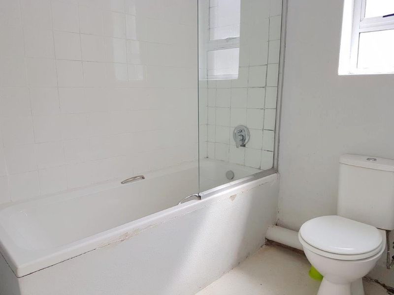 RICHMOND HILL 1 BED 1 BATH APARTMENT FOR RENT - Photo 8