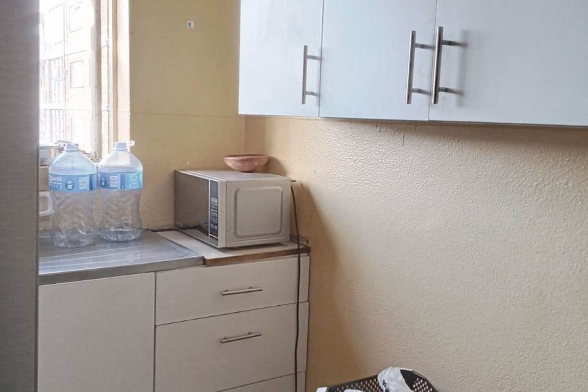 CENTRAL 1 BED 1 BATH APARTMENT FOR RENT - Photo 3