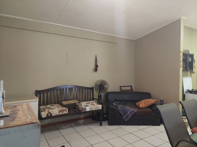 2 BEDROOM HOUSE TO LET - Photo 5