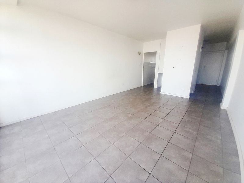 CENTRAL BACHELOR / STUDIO APARTMENT FOR RENT - Photo 3