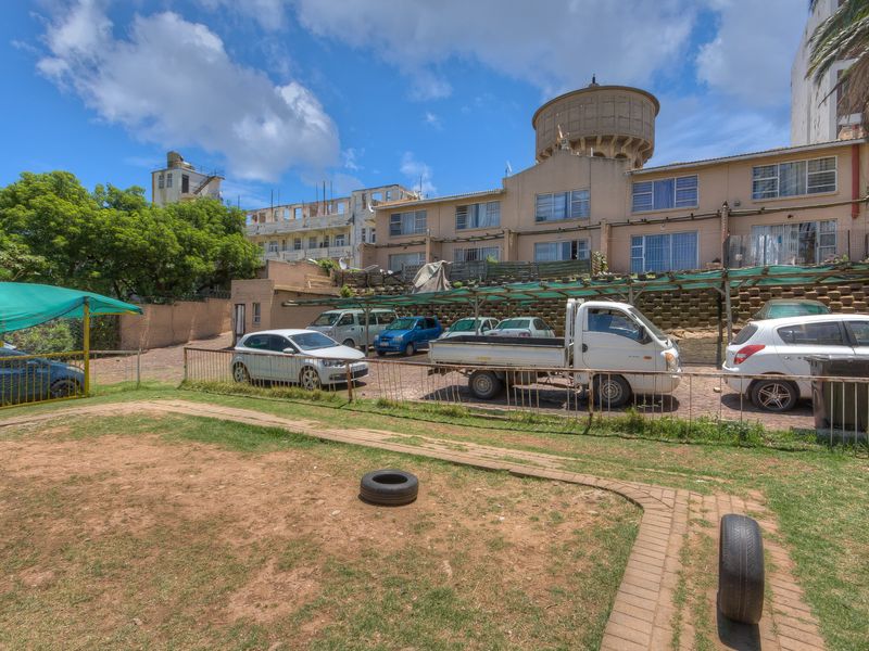 Charming 2-Bedroom Duplex with Outdoor Braai Area - Photo 2