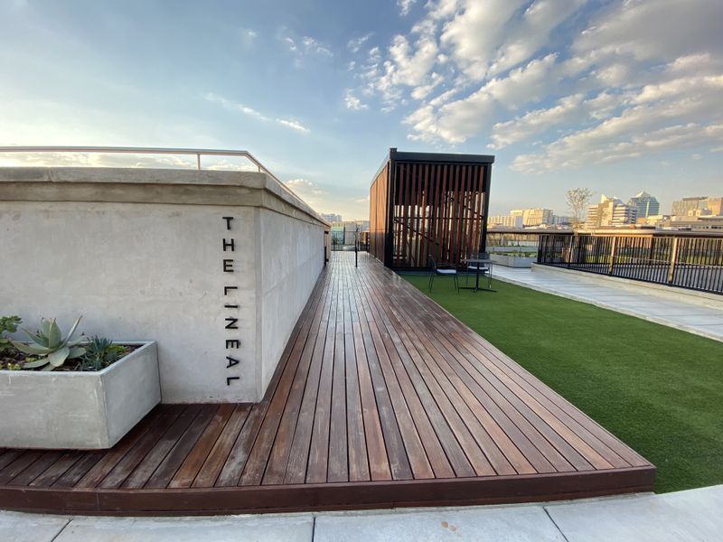 Discover Comfortable Luxury: Your Next Investment at The Lineal! - Photo 9