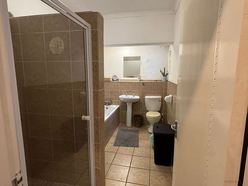 2 BEDROOM APARTMENT TO LET - Photo 6