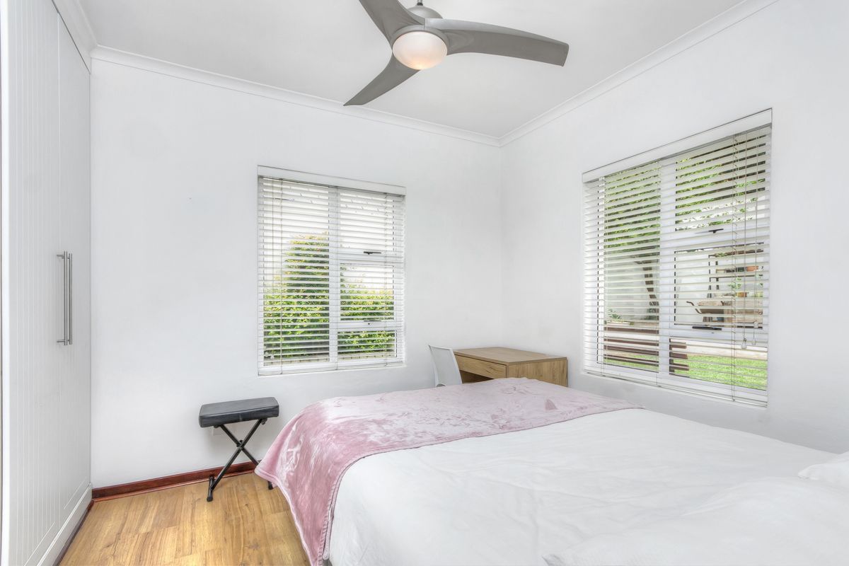 Spacious 5-Bedroom Cluster with Pool and Solar Backup in Bryanston East - 1st July 2026 - Photo 3