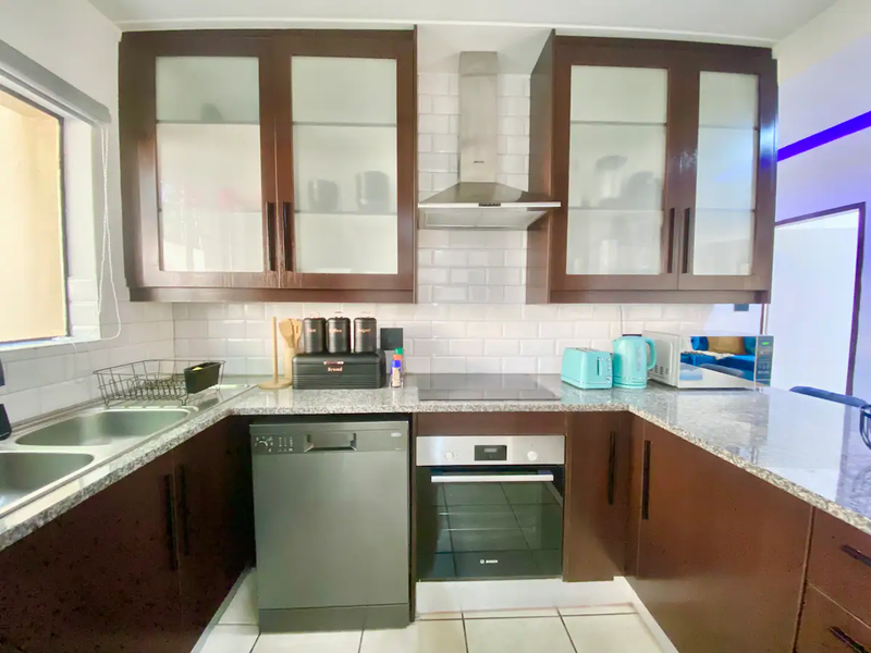 Cottage to Let - Photo 3