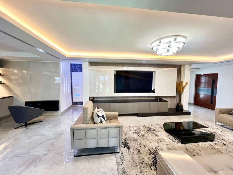 4 Bedroom House in Fourways for Rent - Photo 3