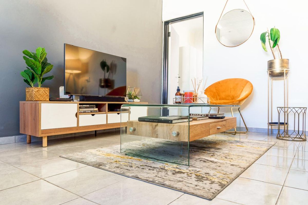 Apartment to Let - Photo 2