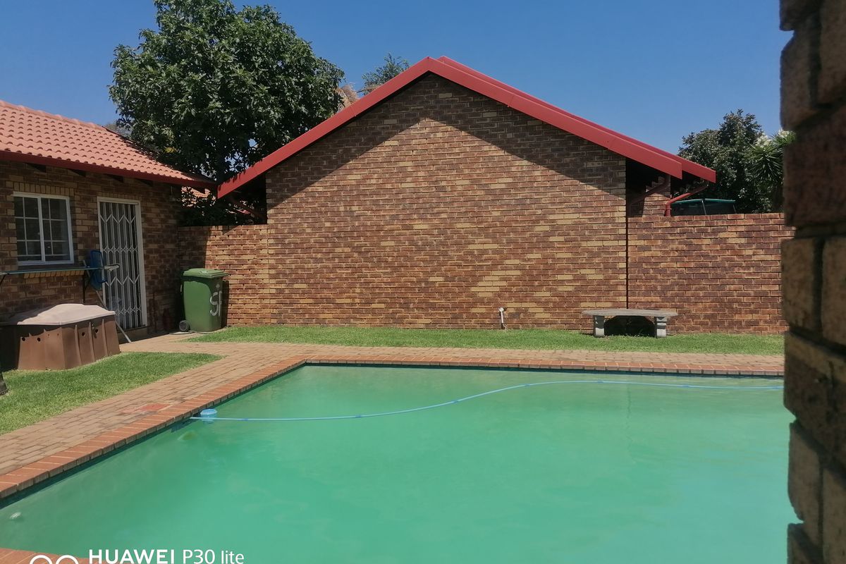 Simplex For Sale In Pretoria - Photo 4