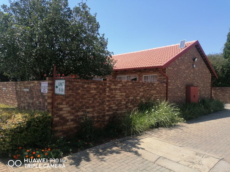 Simplex For Sale In Pretoria - Photo 3