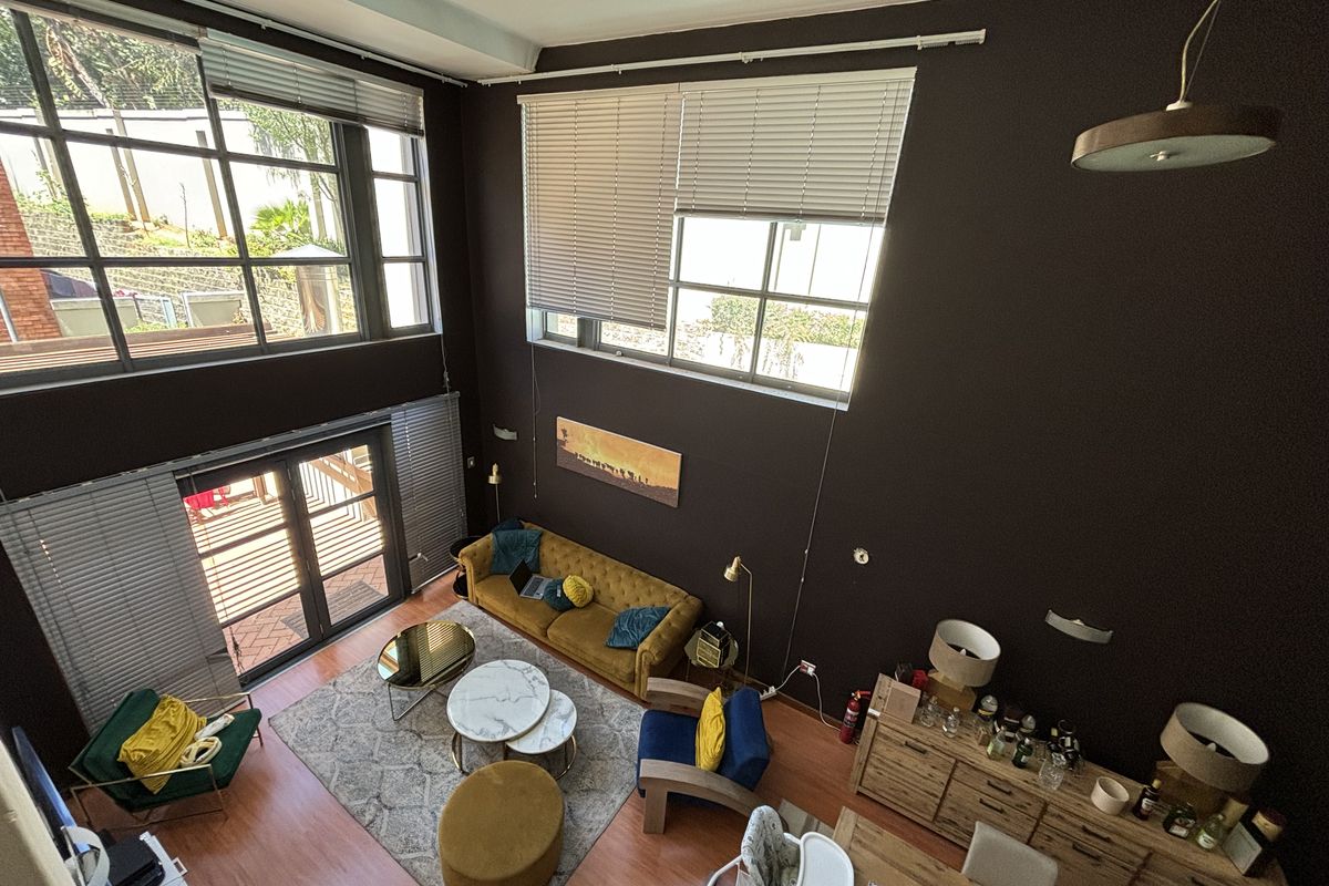 3 Bed 3.5 Bathroom apartment for sale in Hyde Park - Photo 5