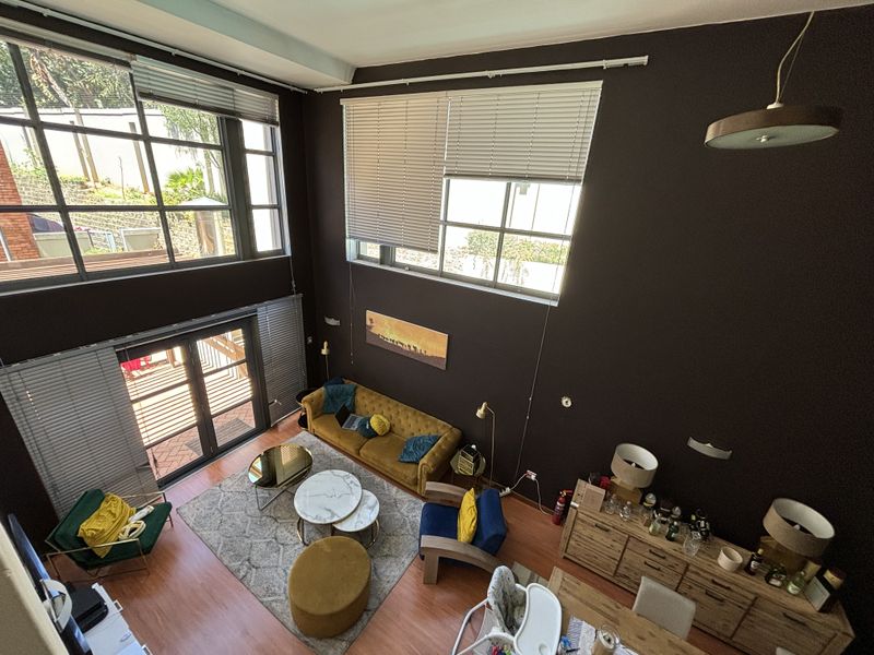 3 Bed 3.5 Bathroom apartment for sale in Hyde Park - Photo 5