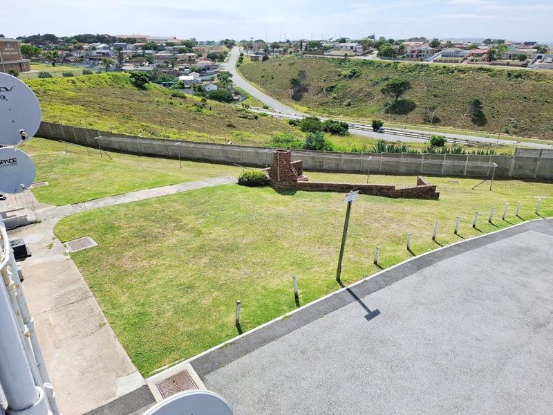 ADCOCKVALE 2 BED 1 BATH APARTMENT WITH SINGLE GARAGE FOR RENT - Photo 10