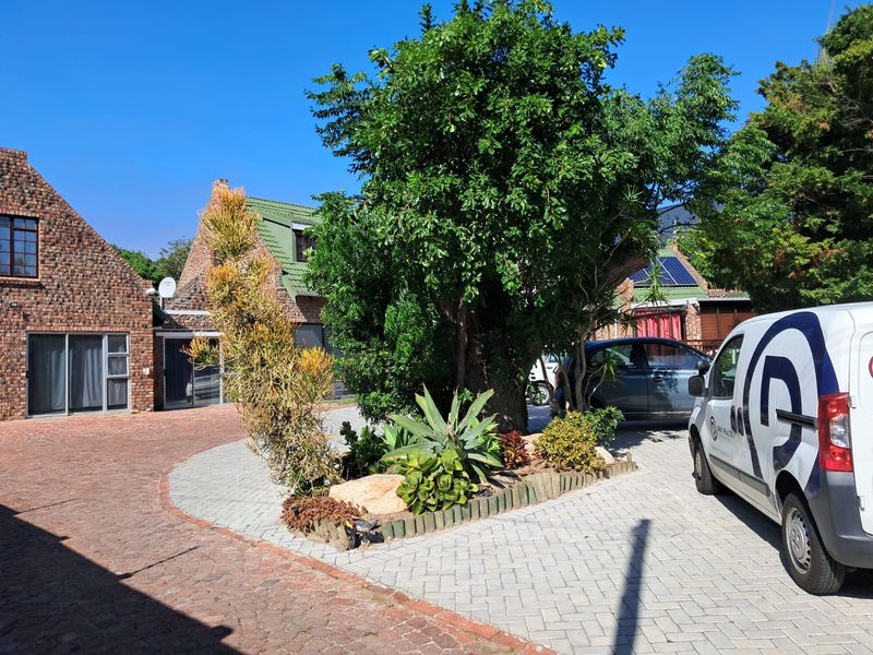 WALMER ROOM IN SHARED HOUSE FOR RENT - Photo 2