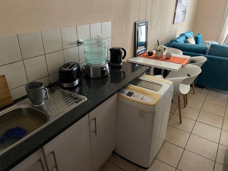 Ground Floor Gem! - Photo 4