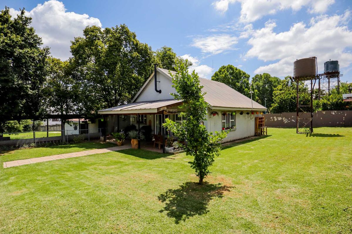 FOR SALE: Agricultural Property with Cottage in Chartwell - Photo 4