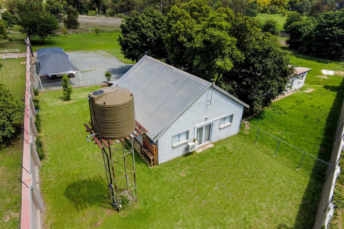 FOR SALE: Agricultural Property with Cottage in Chartwell - Photo 5