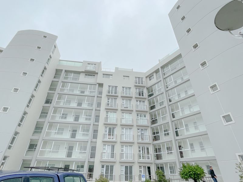 ST GEORGES PARK 3 BED 2 BATH APARTMENT FOR SALE - Photo 2