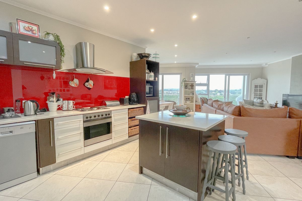 ST GEORGES PARK 3 BED 2 BATH APARTMENT FOR SALE - Photo 4