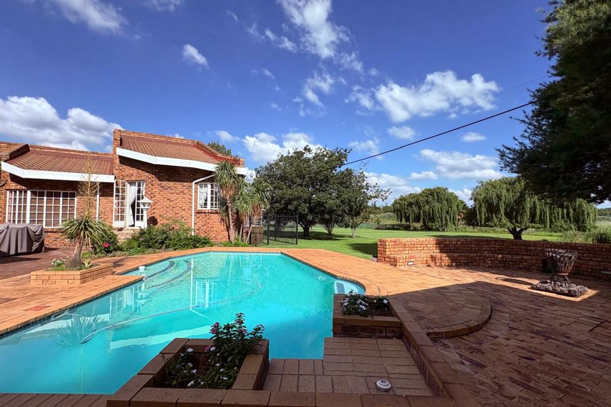 Breathtaking Home in Dalpark 1 For Sale - Photo 2