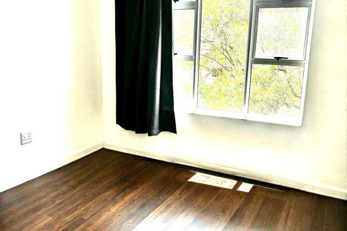 2 Bedroom Apartment for Sale - Photo 5