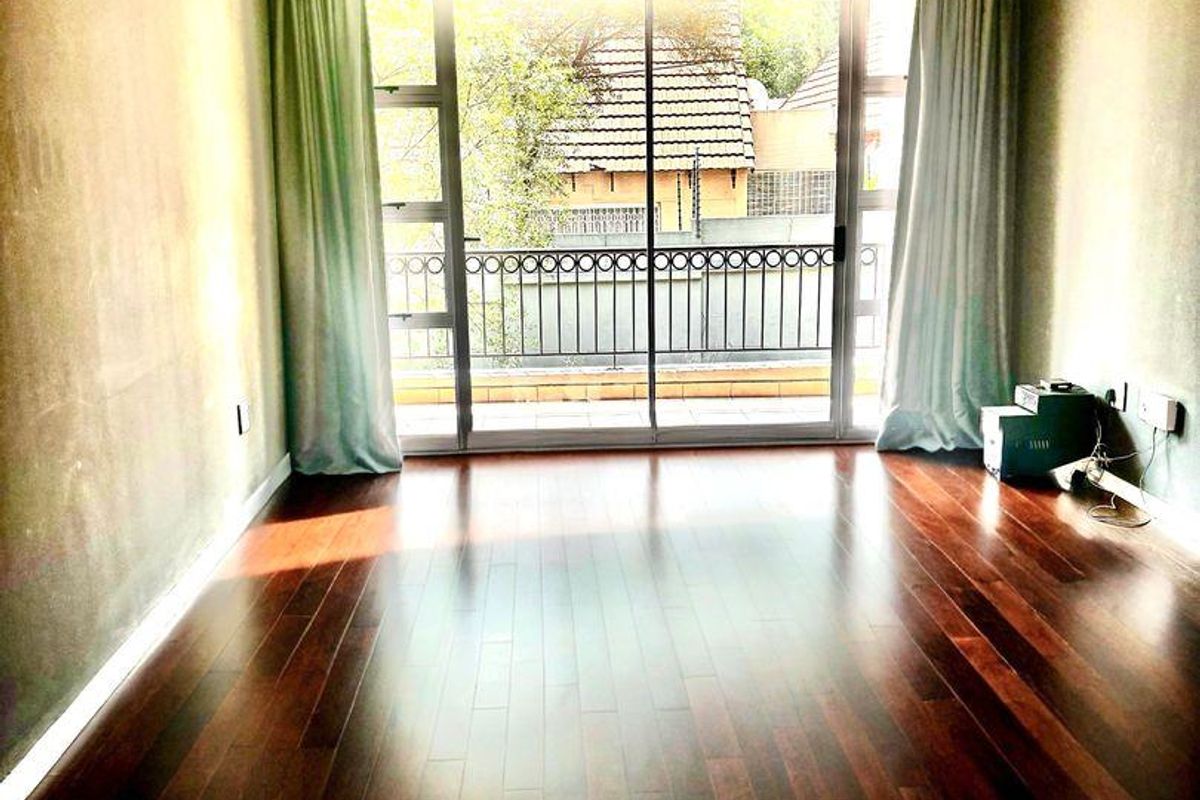 2 Bedroom Apartment for Sale - Photo 2