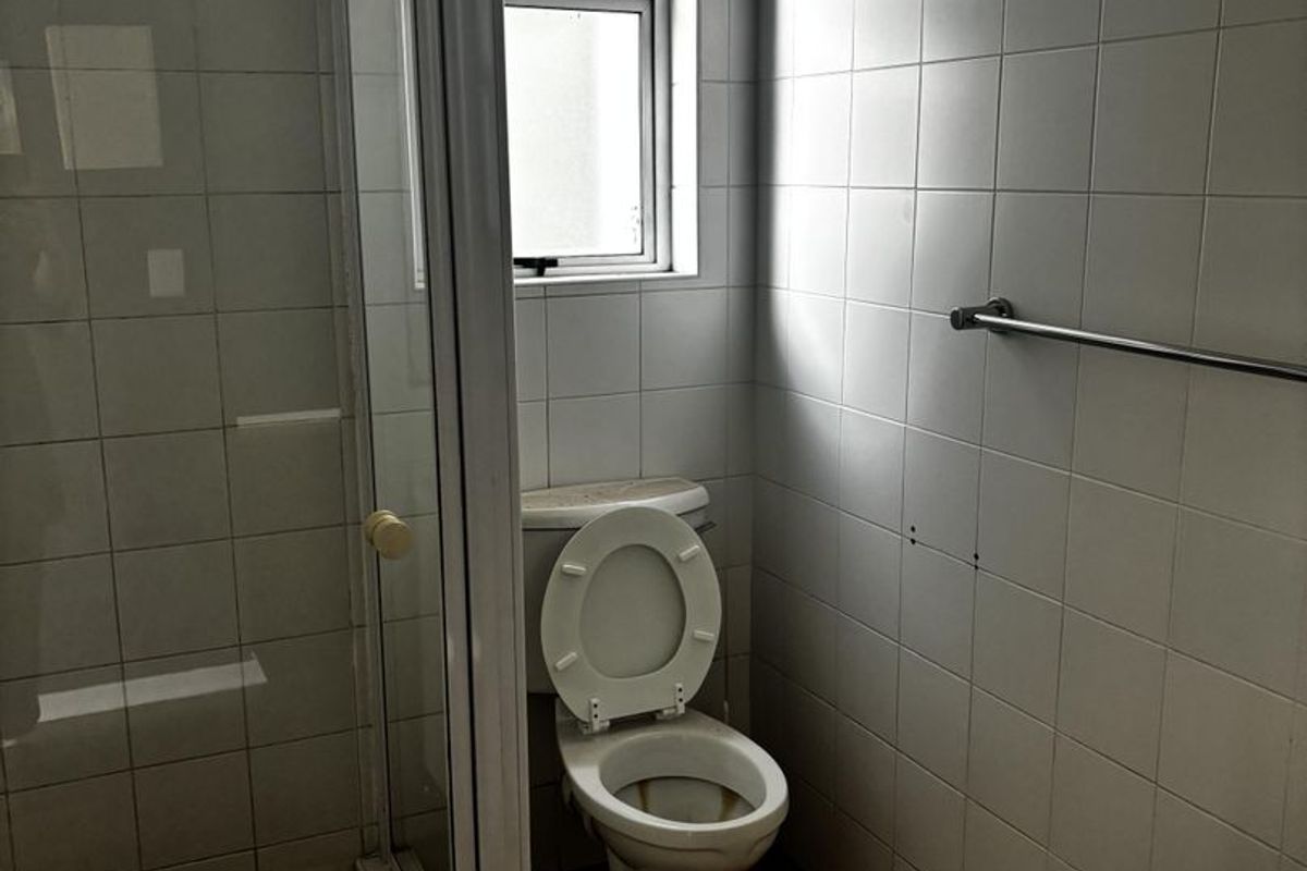 2 Bedroom Apartment for Sale - Photo 4