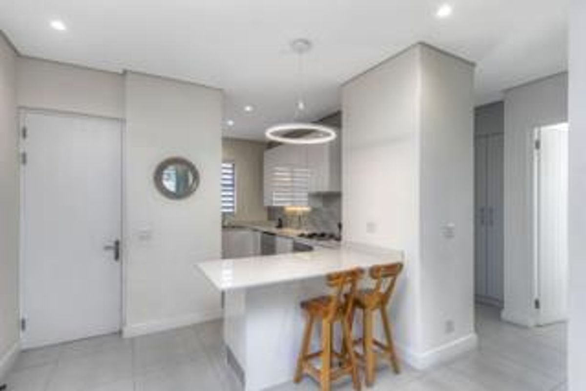 Modern Rental Apartment in Morningside - Photo 5