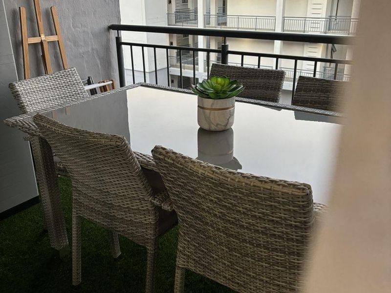 2 bed 2 bath APARTMENT IN MORNINGSIDE - Photo 5