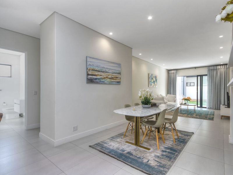Beyond Senstional 2 bed 2 bath Morningside a best secret - Photo 7