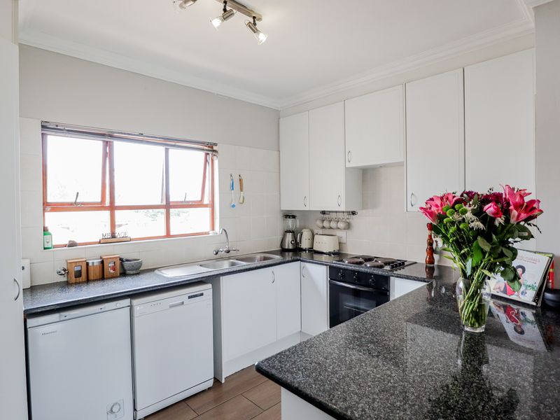 Charming 2-Bedroom Home in Bryanston East with Modern Features and Excellent Location - Photo 5