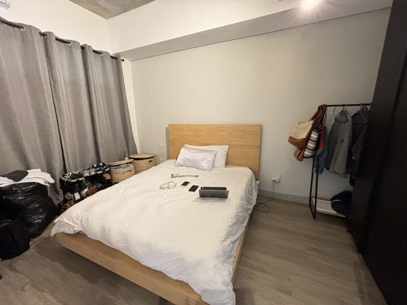 Unfurnished One Bed One Bathroom - Photo 8