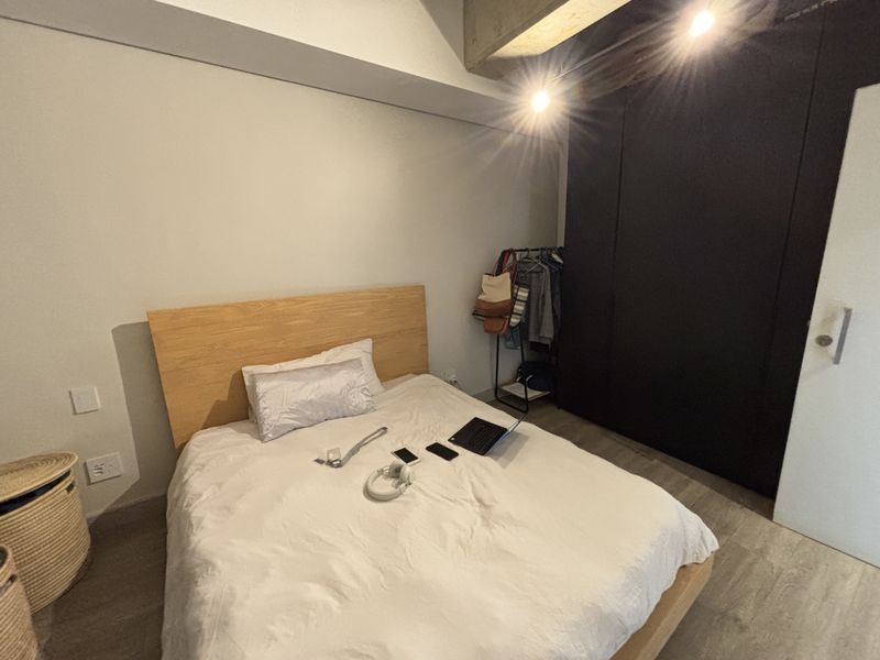 Unfurnished One Bed One Bathroom - Photo 7